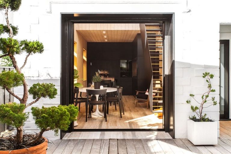 Photo of property in 8 Menzies Street, Sumner, Christchurch, 8081