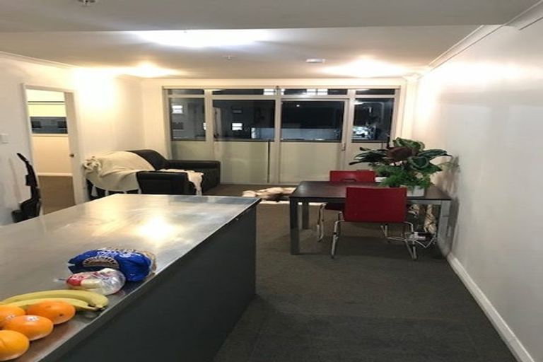 Photo of property in Monvie Apartments, 101/15 Holland Street, Te Aro, Wellington, 6011
