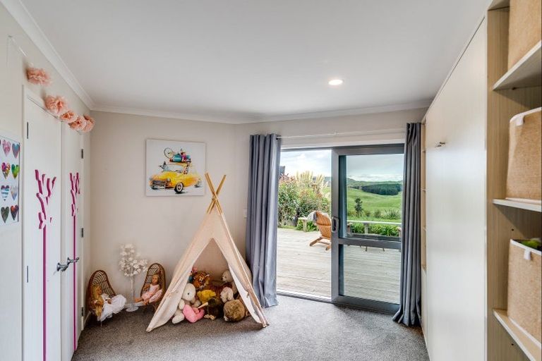 Photo of property in 57 Timoti Road, Waimarama, Havelock North, 4294