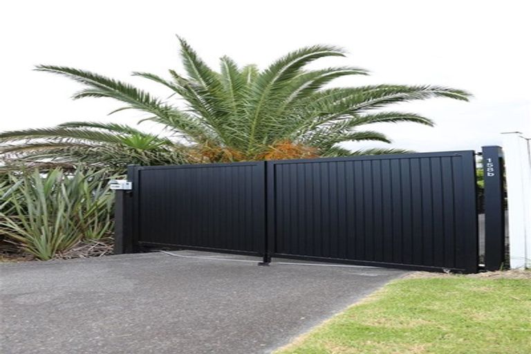 Photo of property in 158b East Coast Road, Forrest Hill, Auckland, 0620