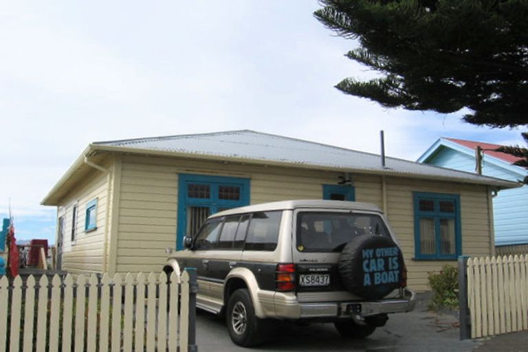 Photo of property in 19 Tirangi Road, Rongotai, Wellington, 6022