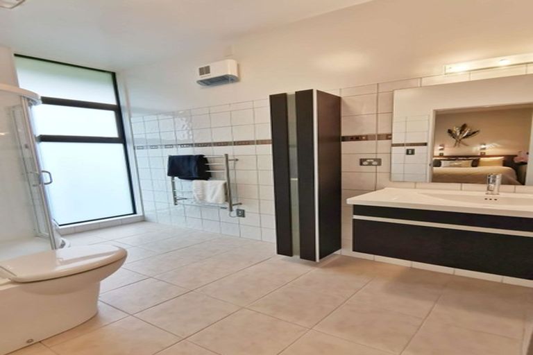 Photo of property in 5a Arthurstown Road, Ruatapu, Hokitika, 7883