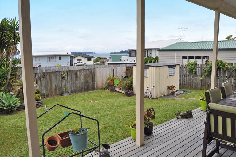 Photo of property in 5 Ngatira Place, Snells Beach, 0920