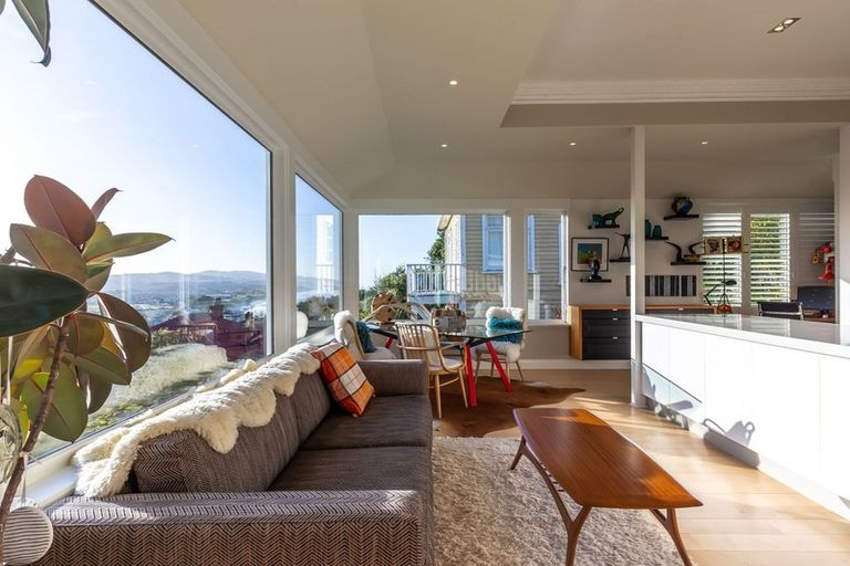 Photo of property in 114 Cliffs Road, Saint Clair, Dunedin, 9012