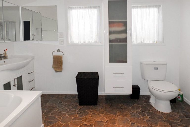 Photo of property in 7 Thynne Street, Foxton, 4814