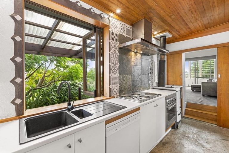 Photo of property in 29 Opotoru Road, Raglan, 3225