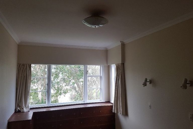 Photo of property in 12 Olivia Crescent, Tawa, Wellington, 5028