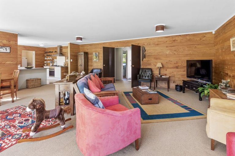 Photo of property in 12 Willow Lane, Maungaturoto, 0588