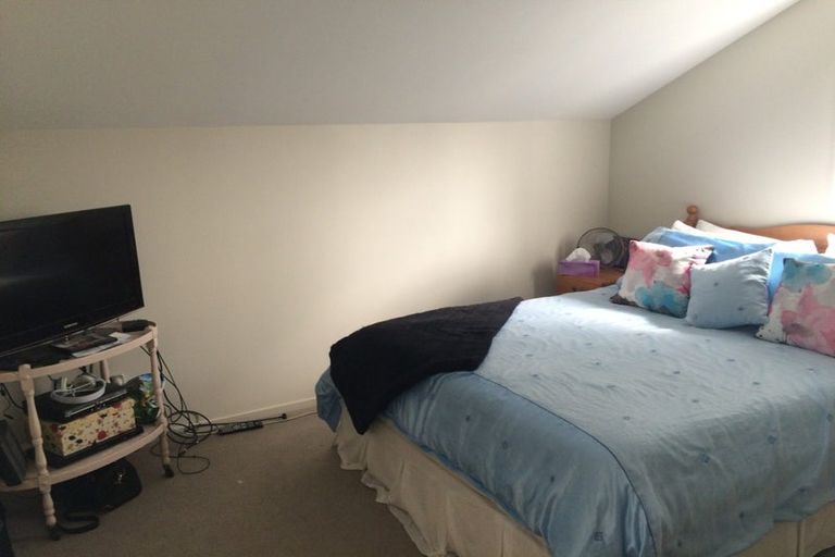 Photo of property in 4 Kereru Rise, Papakura, 2110