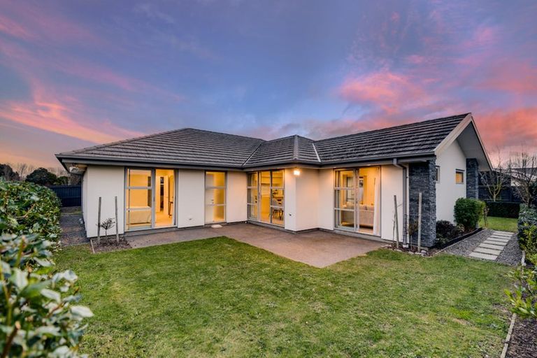 Photo of property in 19 Maka Lane, Halswell, Christchurch, 8025