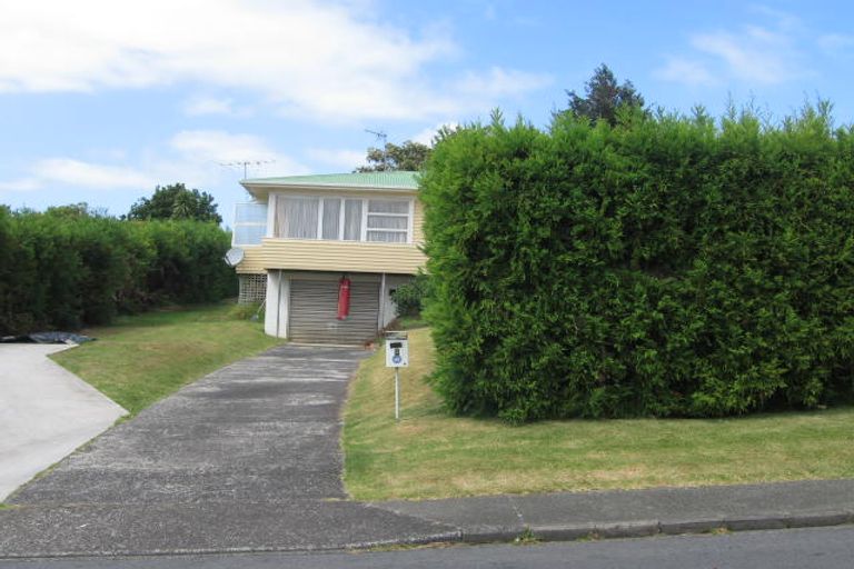 Photo of property in 1/3 Ludlow Terrace, Totara Vale, Auckland, 0627