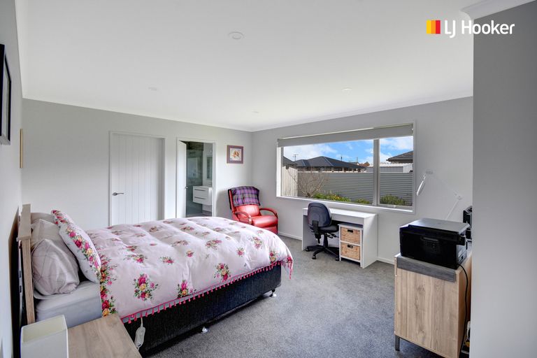 Photo of property in 49 Silver Springs Boulevard, Mosgiel, 9024