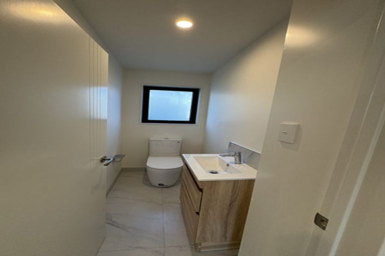 Photo of property in 5/20 William Souter Street, Forrest Hill, Auckland, 0620