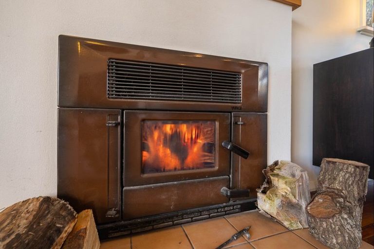 Photo of property in 110 Wellington Road, Paekakariki, 5034