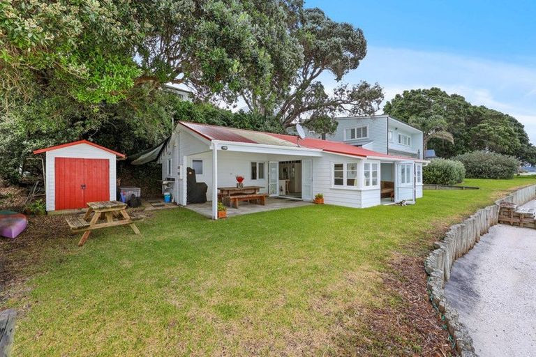 Photo of property in 63a Torkar Road, Clarks Beach, 2122
