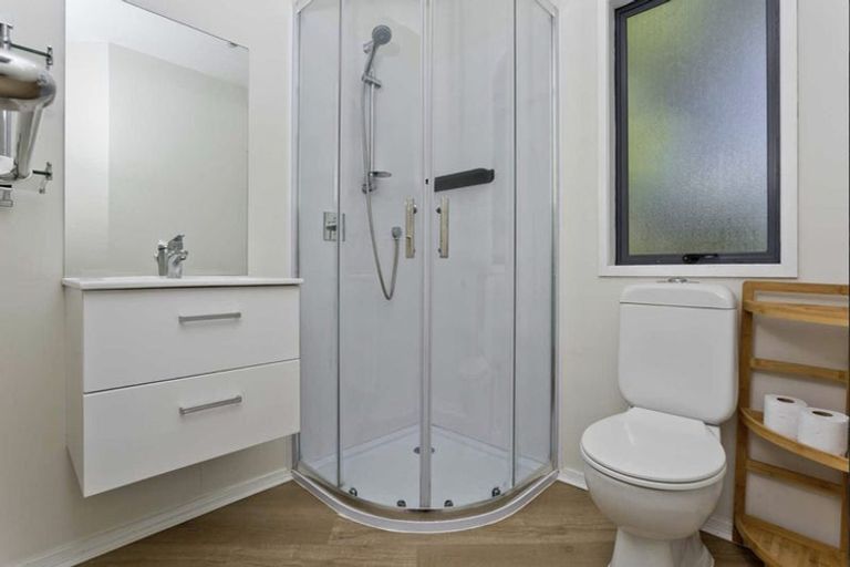 Photo of property in 23/3 The Avenue, Albany, Auckland, 0632