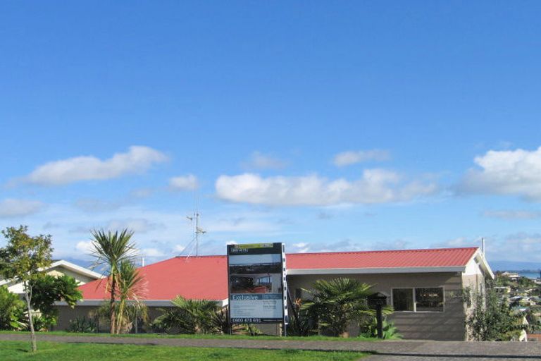 Photo of property in 43 Brookfield Terrace, Brookfield, Tauranga, 3110