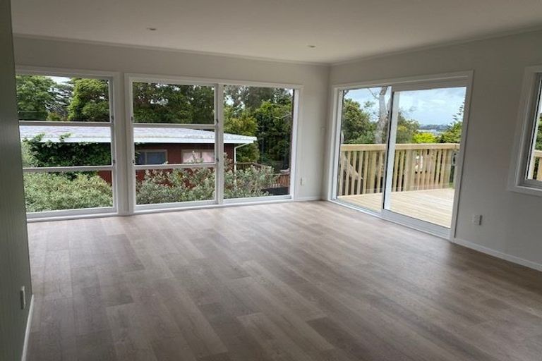 Photo of property in 1/37 Beatrice Avenue, Hillcrest, Auckland, 0627