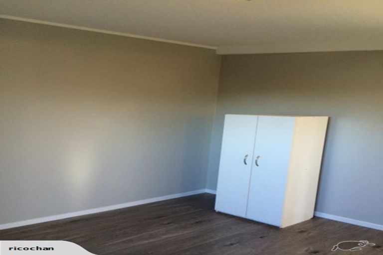 Photo of property in 45 Glen Marine Parade, Glendene, Auckland, 0602