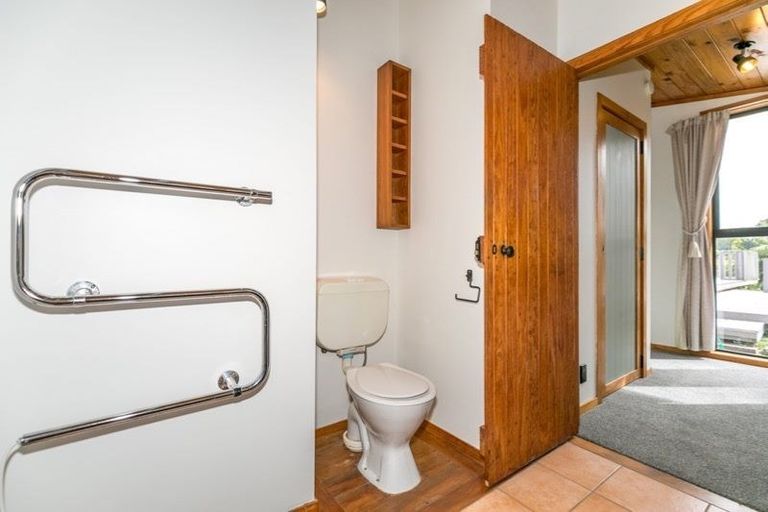 Photo of property in 10 Kakaramea Road, Pirongia, Te Awamutu, 3876