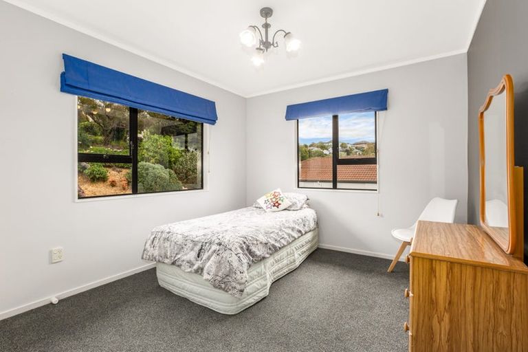 Photo of property in 14 Bowman Place, Whitby, Porirua, 5024