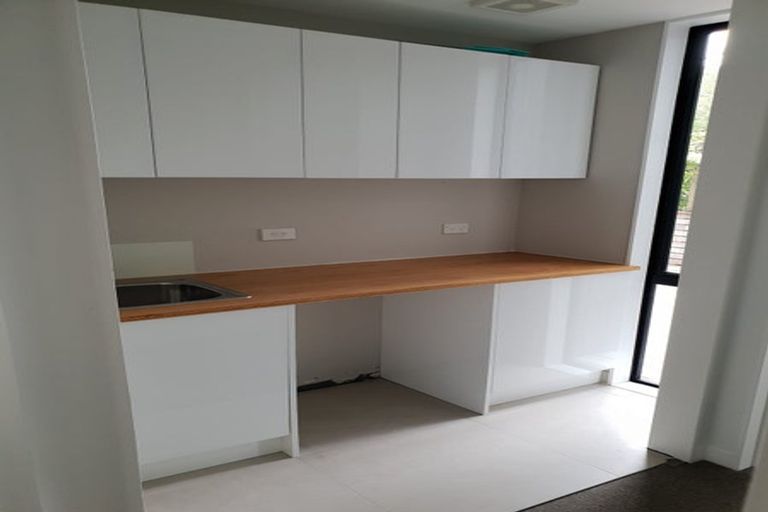 Photo of property in 33 Durness Place, Red Beach, 0932