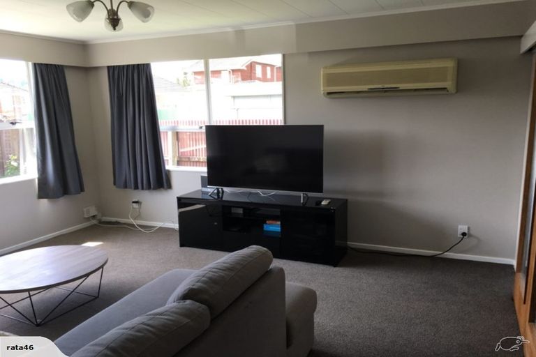 Photo of property in 1090b High Street, Taita, Lower Hutt, 5011