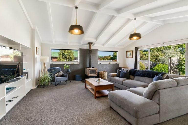 Photo of property in 8 Home Street, Winton, 9720