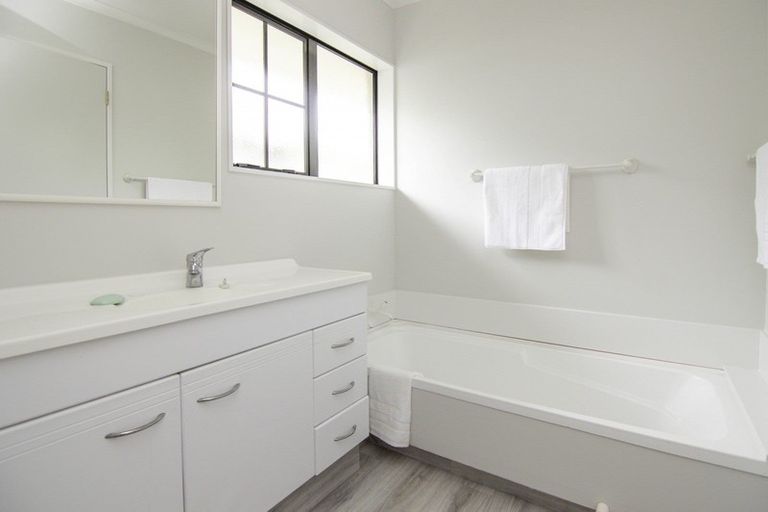 Photo of property in 15a Moyne Avenue, Milson, Palmerston North, 4414