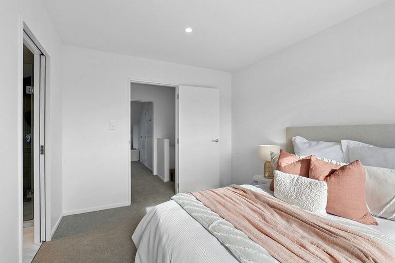 Photo of property in 106 Rattray Street, Riccarton, Christchurch, 8041