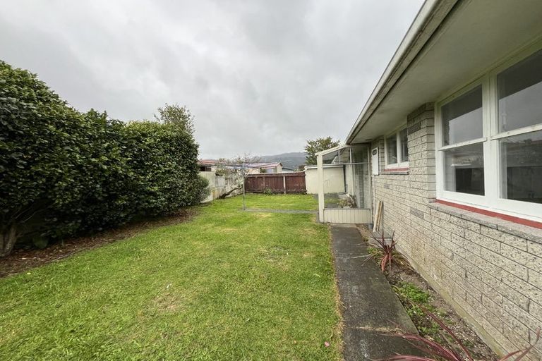 Photo of property in 6b Greenwood Place, Paraparaumu, 5032