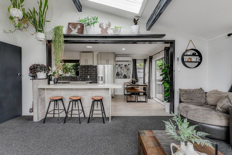 Photo of property in 11 Caernarvon Street, Dinsdale, Hamilton, 3204