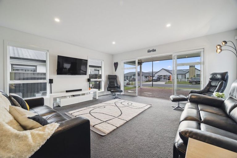 Photo of property in 34 Maunganamu Drive, Wharewaka, Taupo, 3330