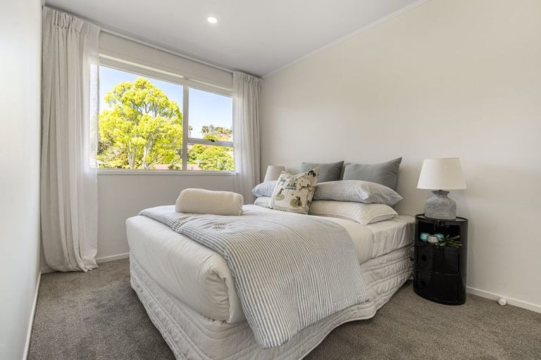 Photo of property in 23 Contessa Drive, Glenfield, Auckland, 0629