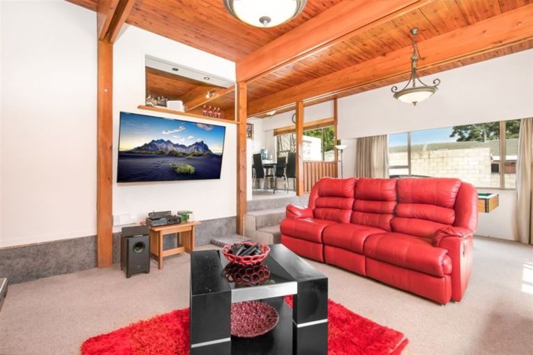 Photo of property in 72 Motatau Road, Papatoetoe, Auckland, 2025