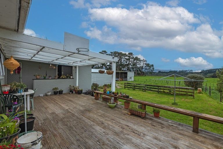 Photo of property in 1078 Kakariki Road, Eketahuna, 4995