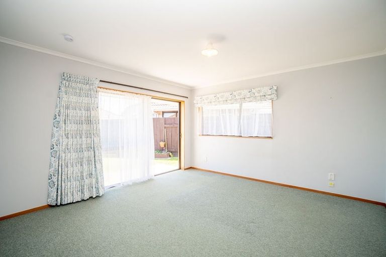 Photo of property in 5 Seville Court, Terrace End, Palmerston North, 4410