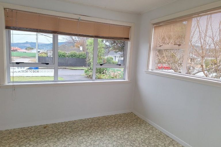 Photo of property in 7 Massey Street, Elderslea, Upper Hutt, 5018
