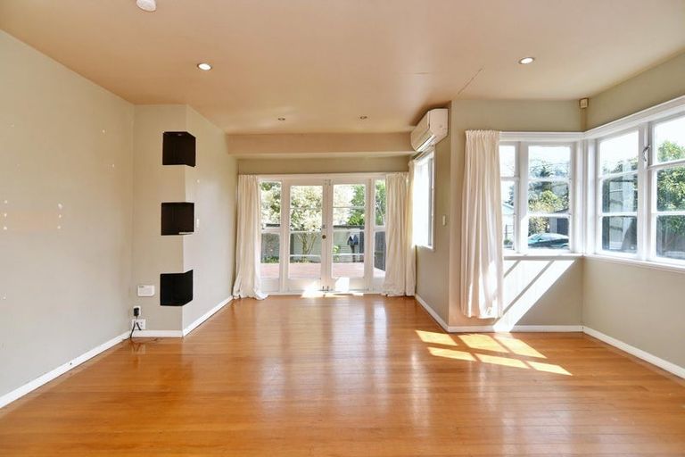 Photo of property in 2 Davis Place, Woolston, Christchurch, 8023