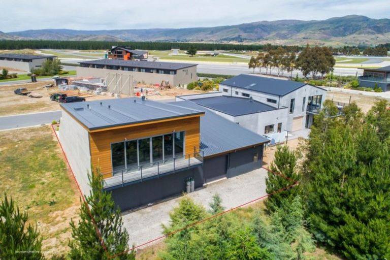 Photo of property in 20 Silverstone Drive, Cromwell, 9384