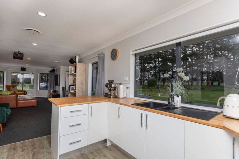 Photo of property in 12 Totaramahonga Road, Dannevirke, 4972