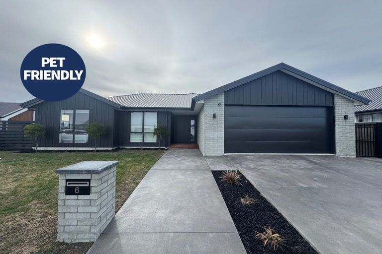 Photo of property in 6 Blackhill Place, Halswell, Christchurch, 8025