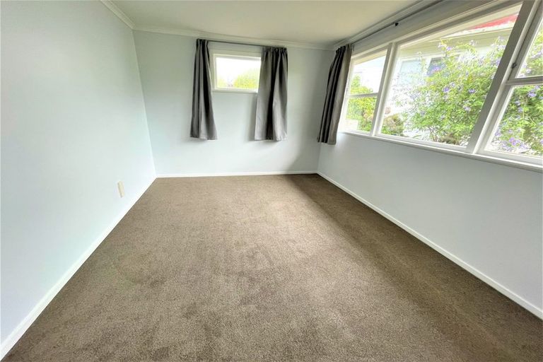 Photo of property in 1/70 Chartwell Avenue, Glenfield, Auckland, 0629