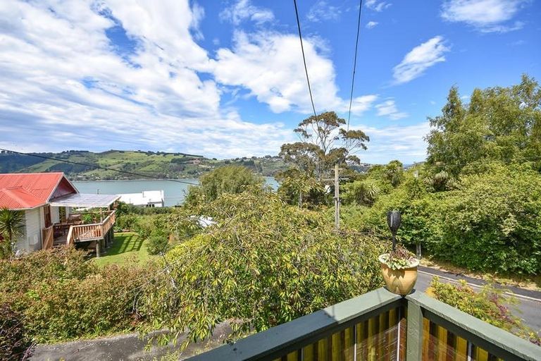 Photo of property in 24 Junction Road, Ravensbourne, Dunedin, 9022