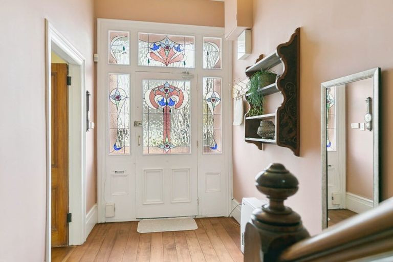 Photo of property in 7 Armour Avenue, Mount Victoria, Wellington, 6011