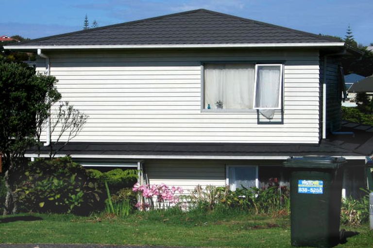 Photo of property in 40 Portobello Place, Torbay, Auckland, 0630