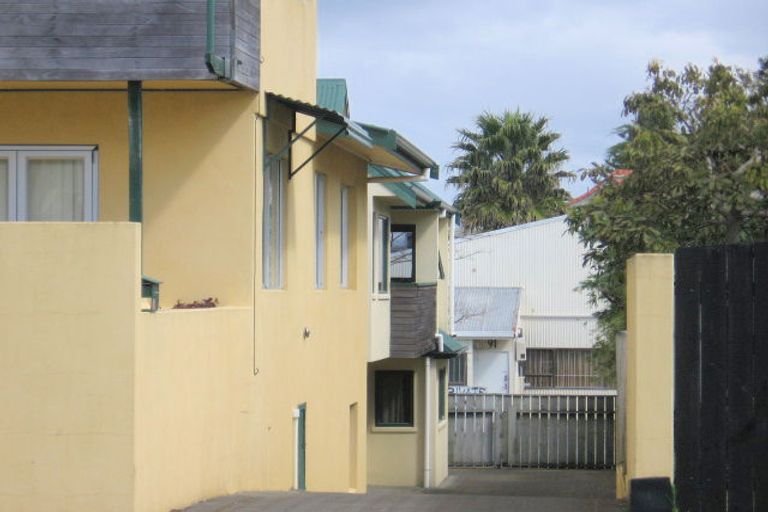 Photo of property in 6a May Street, Mount Maunganui, 3116