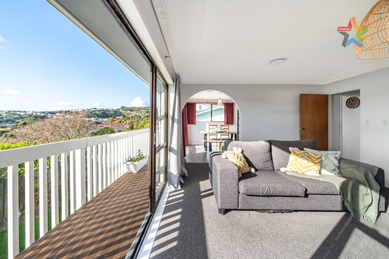 Photo of property in 90 Tweed Road, Papakowhai, Porirua, 5024