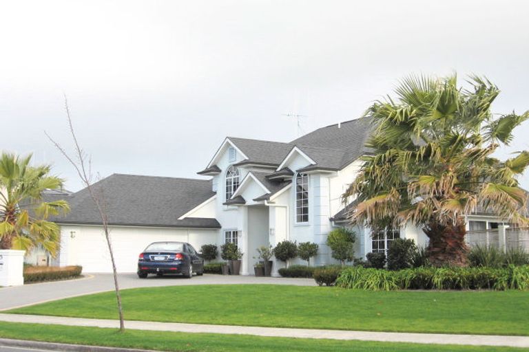 Photo of property in 15 Callum Brae Drive, Rototuna, Hamilton, 3210