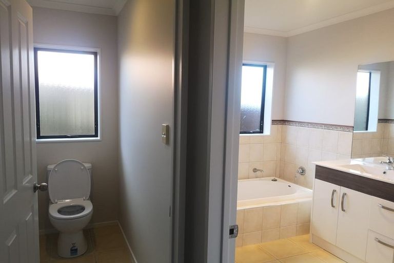 Photo of property in 138 Guys Road, East Tamaki, Auckland, 2013